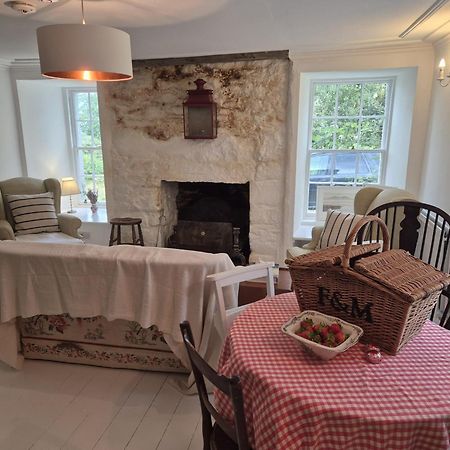 Mackinnon Cottage - 3 Bedroom Cottage บรอดฟอร์ด ภายนอก รูปภาพ