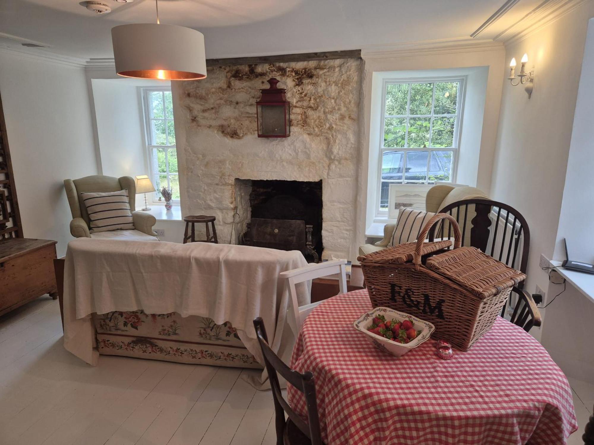 Mackinnon Cottage - 3 Bedroom Cottage บรอดฟอร์ด ภายนอก รูปภาพ